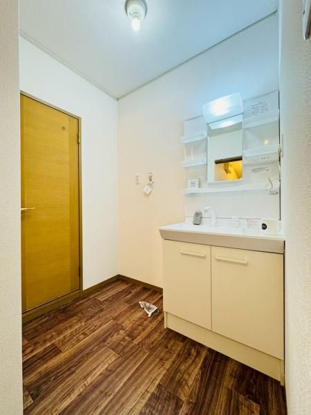 �y���ʏ��z�@