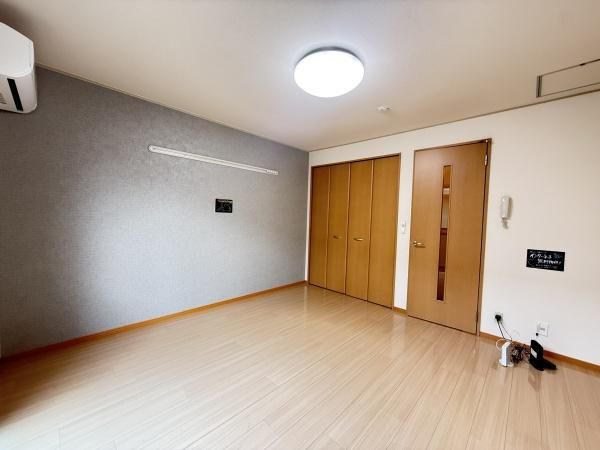 �y�����E���r���O�z�@���������ʎ���