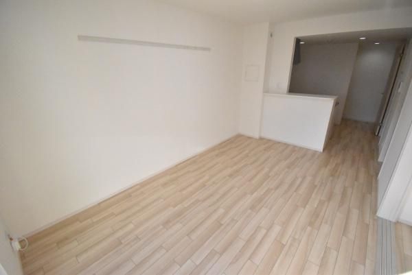 �y�����E���r���O�z�@���������ʎ���