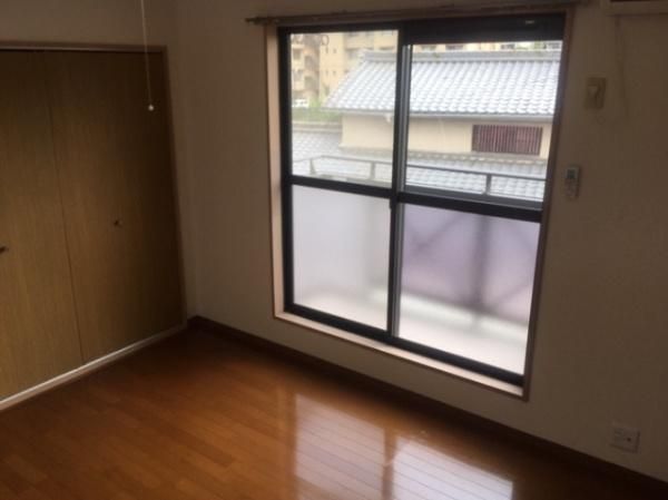 �y�����E���r���O�z�@