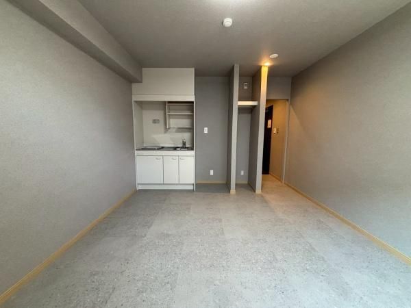 �y�����E���r���O�z�@