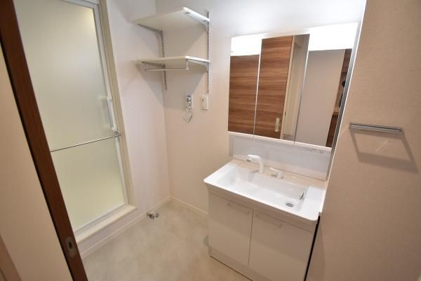 �y���ʏ��z�@