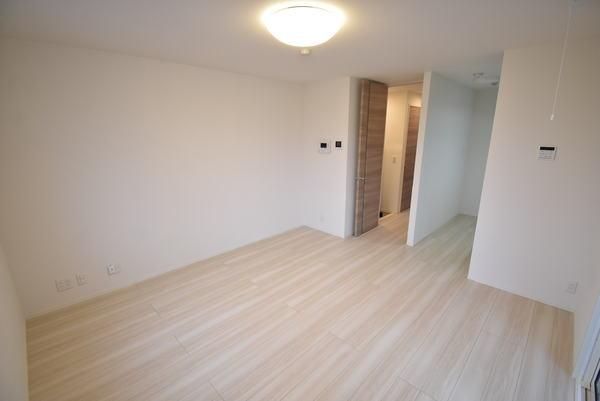 �y�����E���r���O�z�@���������ʎ���