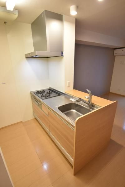 �y�L�b�`���z�@