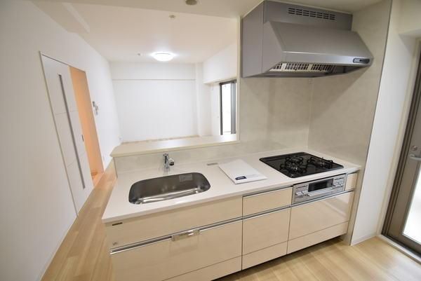 �y�L�b�`���z�@