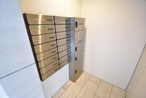 �y�G���g�����X�z�@