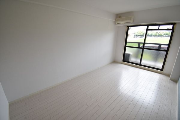 �y�Q���z�@���d�l�ʐ^