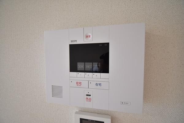 �y�Z�L�����e�B�z�@���������ʎ���