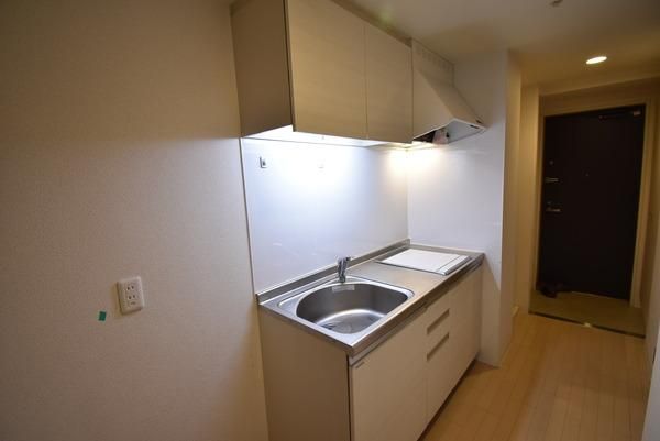 �y�L�b�`���z�@