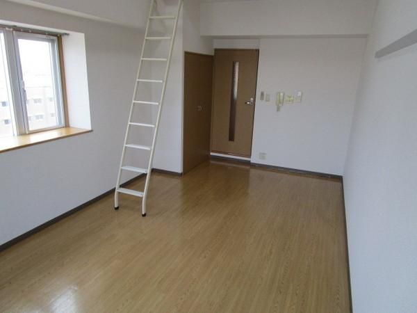 �y�����E���r���O�z�@���d�l�ʐ^