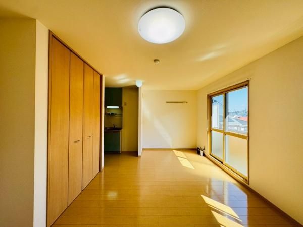 �y�����E���r���O�z�@�������ʎ�