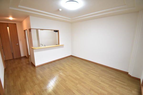 �y�����E���r���O�z�@